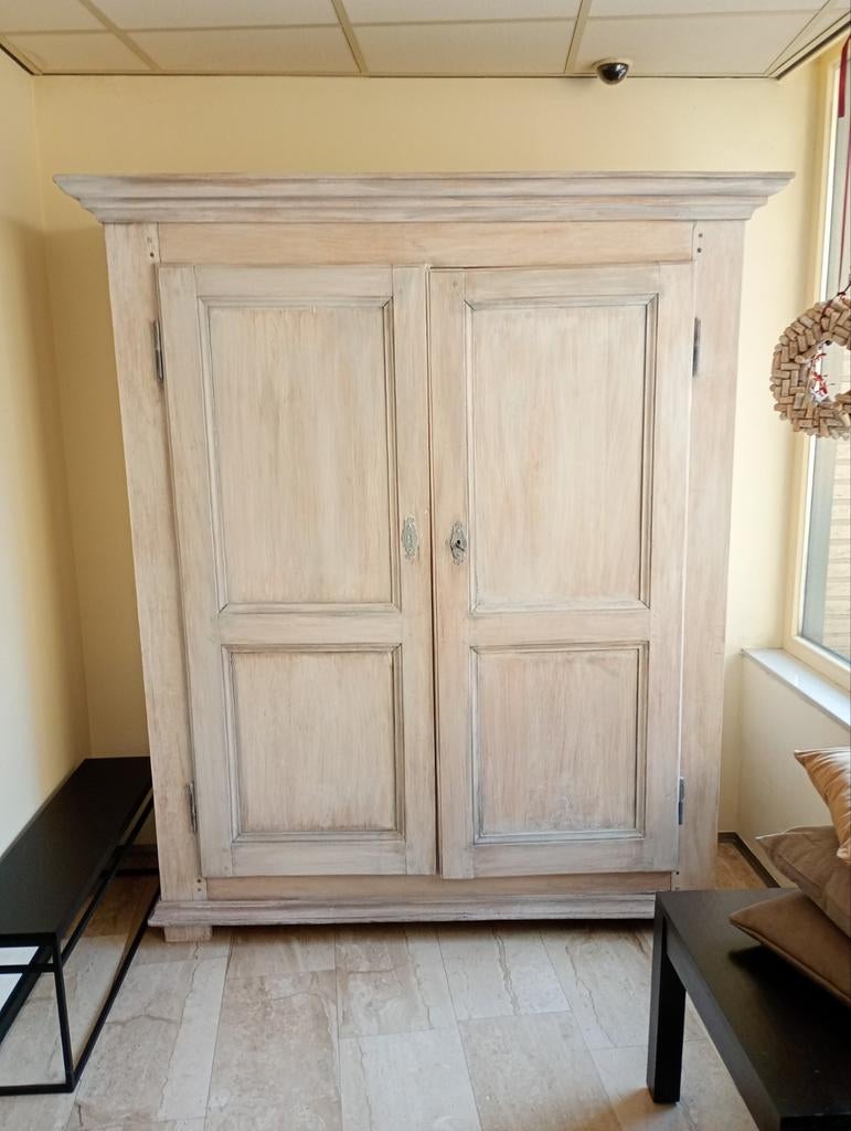 Antieke Franse acacia kast, white wash, demontabel, Ophalen