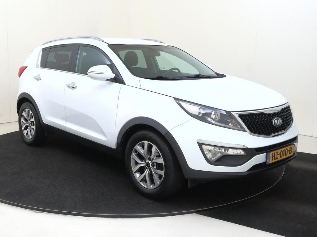 Kia Sportage 1.6 GDI 135 PK X-treme DynamicLine | audio-navi, Auto's, Kia, Voorwielaandrijving, 135 pk, 4 cilinders, Wit