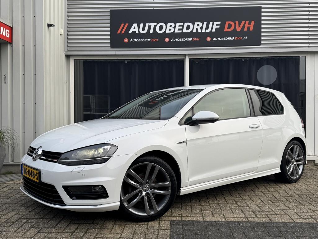 Volkswagen Golf 1.2 TSI | R-LINE | CAMERA | CRUISE | STOELVE, Auto's, Voorwielaandrijving, Gebruikt, 4 cilinders, Met garantie (alle)