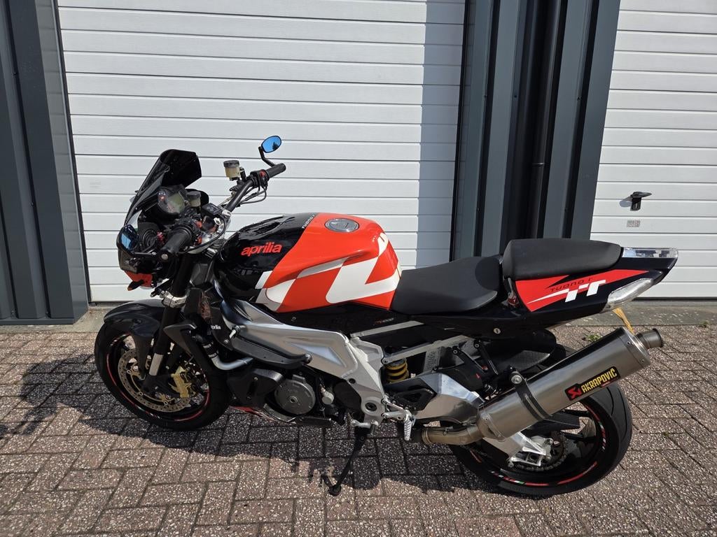 Aprilia tuono 1000r, Motoren, Motoren | Aprilia, 2 cilinders, Motorrijbewijs A, Gebruikt, Particulier