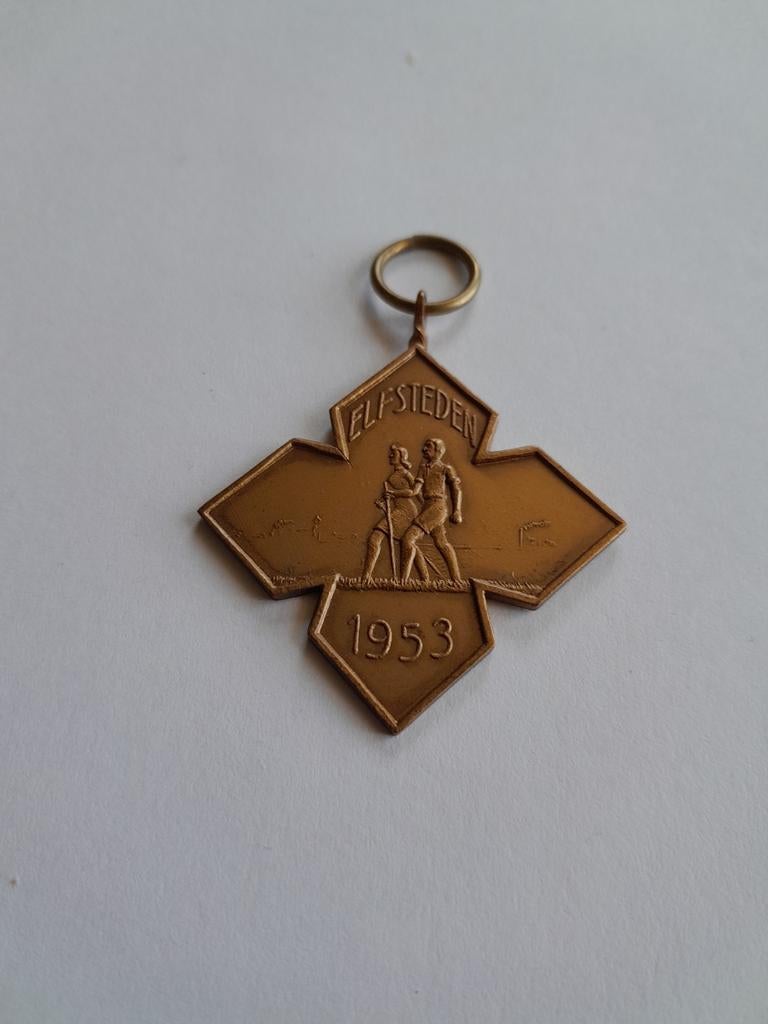Medaille Elfstedentocht wandeltocht 1953 ?, Postzegels en Munten, Penningen en Medailles, Overige materialen, Nederland, Ophalen of Verzenden