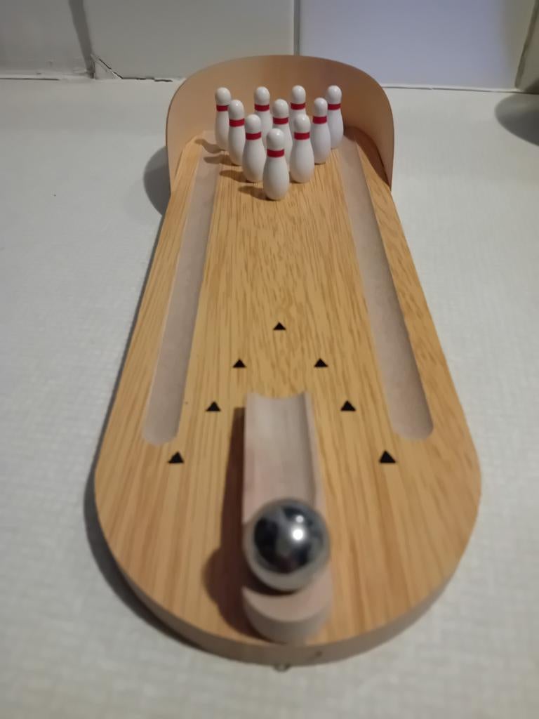 Mini bowlingbaan met pins / kegels en bal, Ophalen of Verzenden, Jongen of Meisje