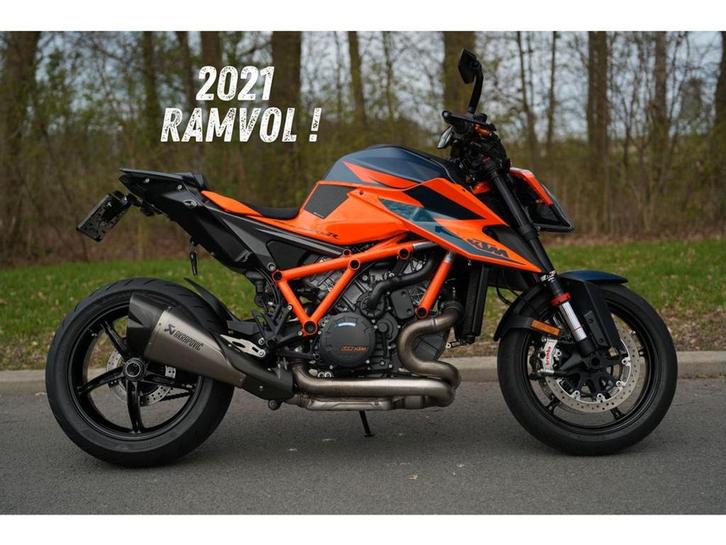 KTM 1290 Super Duke R | Veel Extra's ! (bj 2021) 13,759 km, Motoren, Motoren | KTM, Bedrijf, Overig, meer dan 35 kW, 2 cilinders