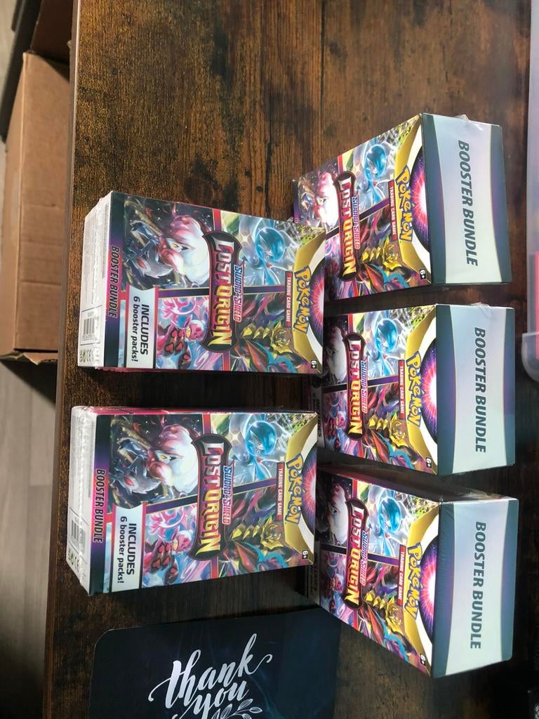 Lost origin booster box, Hobby en Vrije tijd, Verzamelkaartspellen | Pokémon, Ophalen of Verzenden, Nieuw, Boosterbox