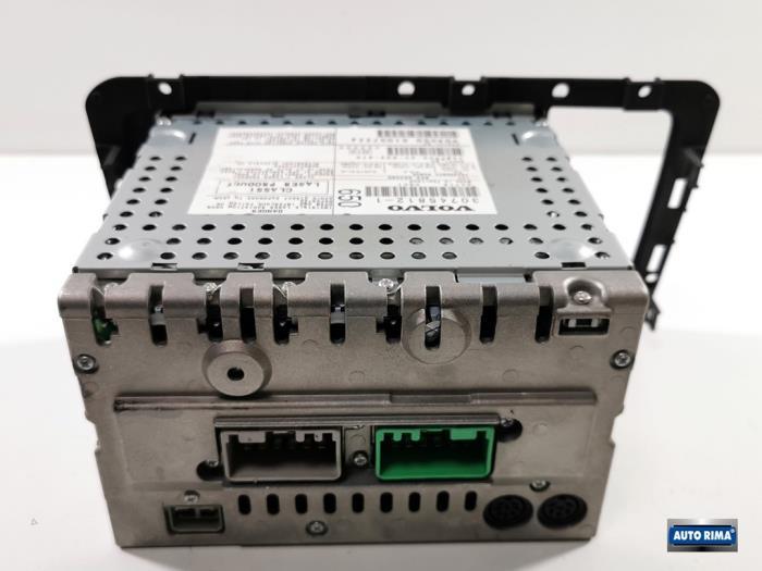 Radio CD Speler van een Volvo V70, Gebruikt, -, -, Ophalen of Verzenden