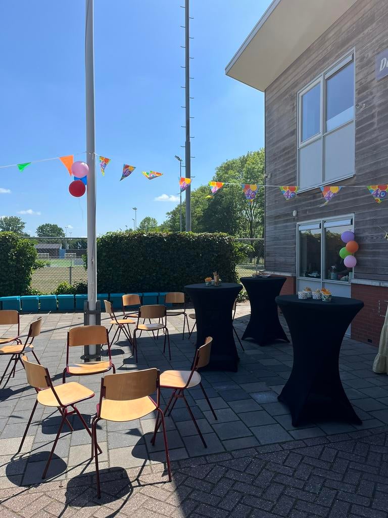 Statafels te huur inclusief rok, Ophalen