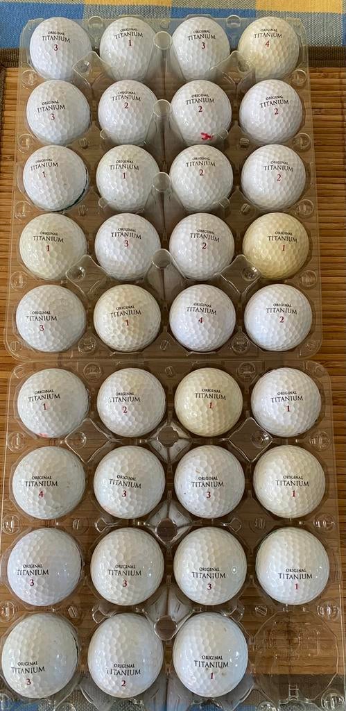 TITANIUM ORIGINAL - WILSON Golf Balls -  ZO GOED ALS NIEUW !, Ophalen of Verzenden, Zo goed als nieuw, Bal(len), Overige merken