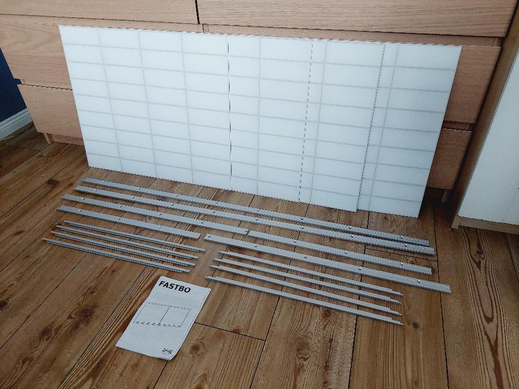4 Ikea Fastbo backsplash-panelen met bevestiging, Huis en Inrichting, Keuken | Keukenelementen, Ophalen, Zo goed als nieuw, 200 cm of meer