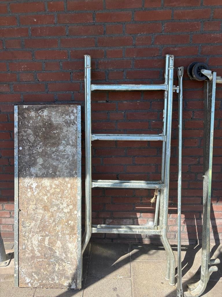 Kleine steiger, Ophalen, Gebruikt, Rolsteiger of Kamersteiger, Minder dan 2 meter
