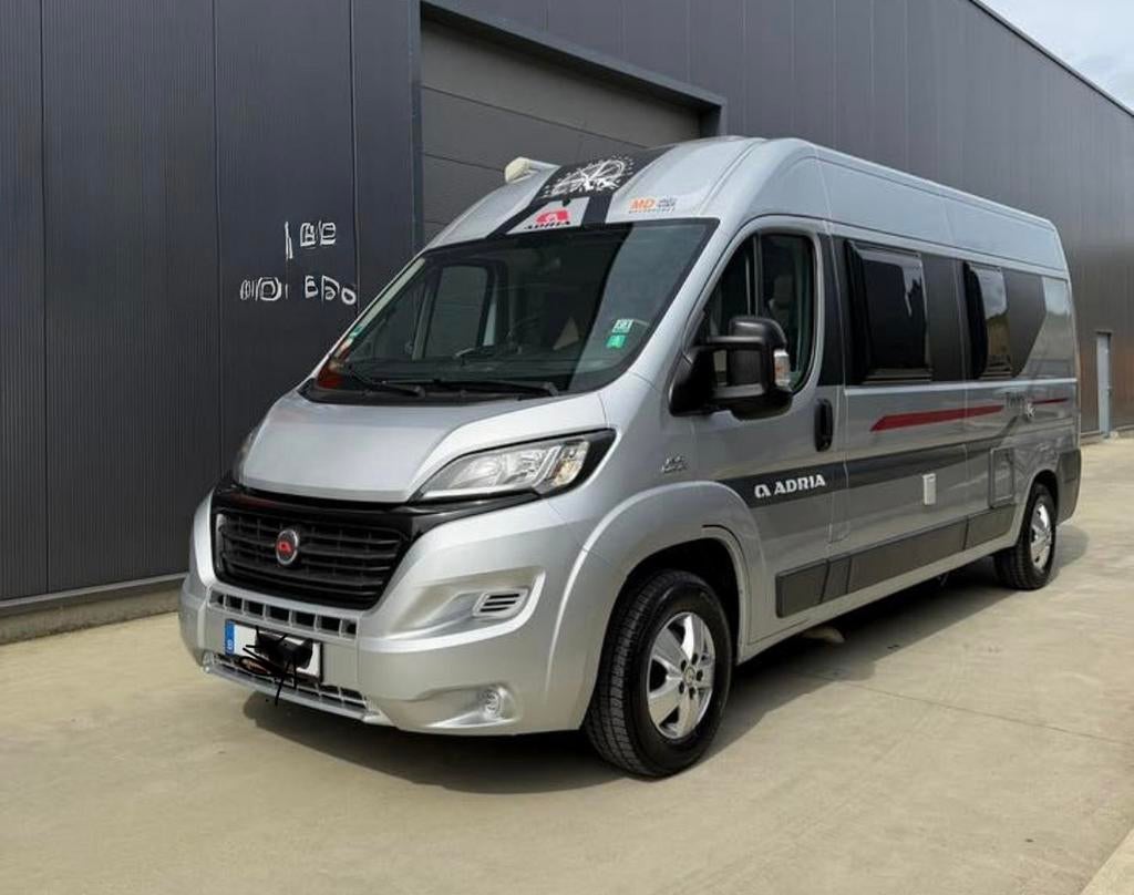Adria Twin 600 SPT - 1e eigenaar, camperbus buscamper, Caravans en Kamperen, Campers, Buscamper of Camperbus, Fiat, Luifel, Tot en met 2