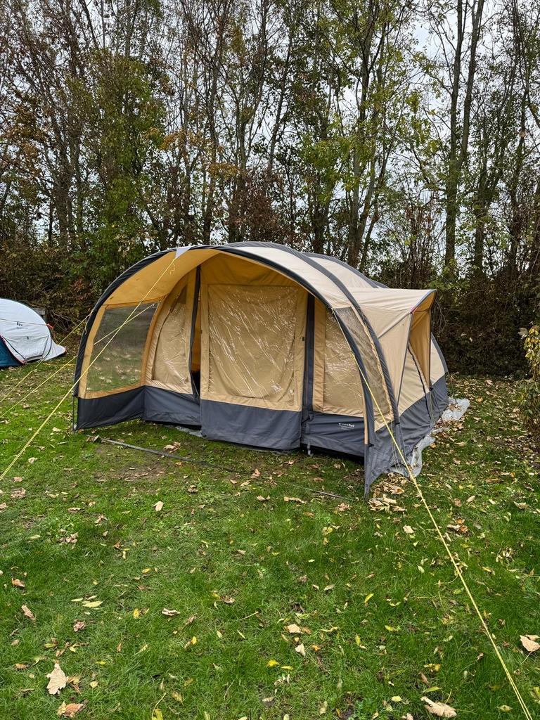 Eurotrail Alabama 4-persoons tent, Caravans en Kamperen, Ophalen, Zo goed als nieuw, Tot en met 4