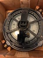 Kompas in houten doos met hengsel., Ophalen, Gebruikt, Gps of Kompas