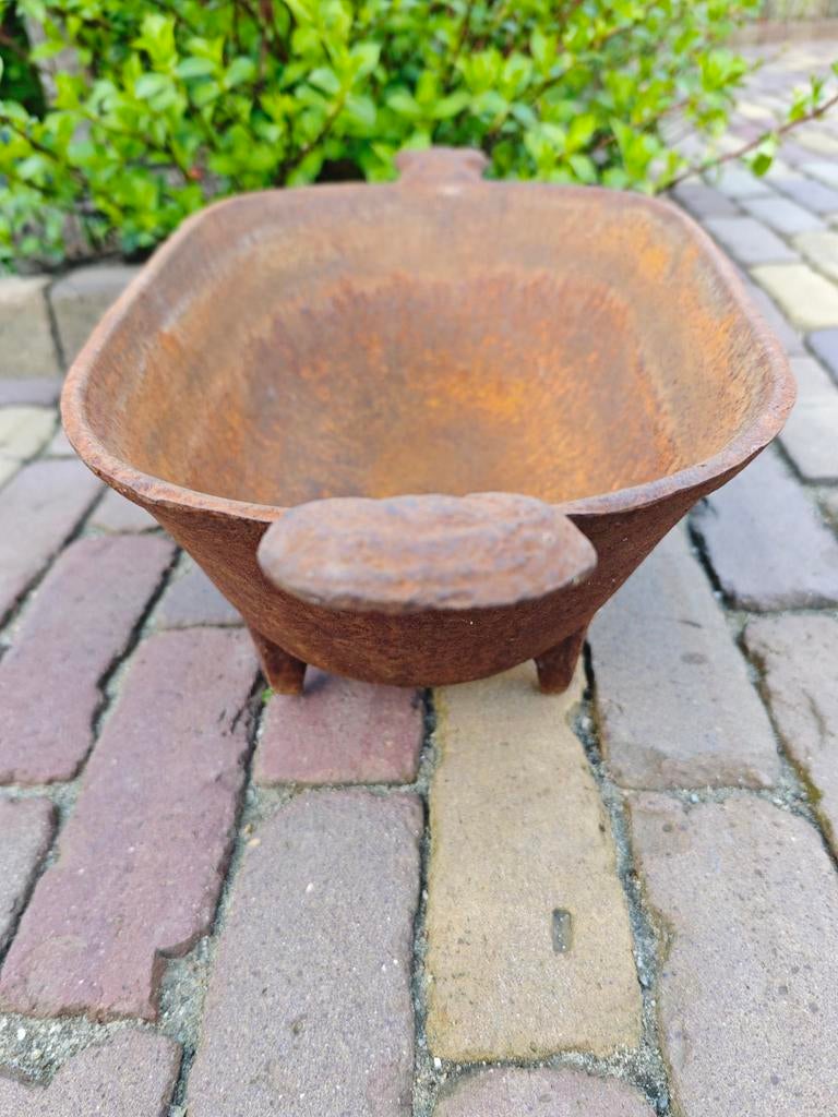 Antieke gietijzeren kolenkit - Rustiek en decoratief, Ophalen of Verzenden