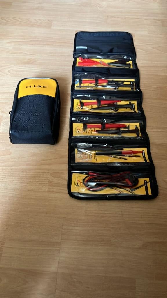 FLUKE 87V met origineel FLUKE toebehoren, Doe-het-zelf en Verbouw, Meetapparatuur, Zo goed als nieuw, Multimeter, Ophalen