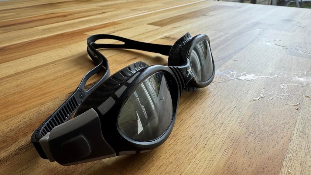 Speedo Futura Biofuse Flexiseal zwembril - Zo goed als nieuw, Sport en Fitness, Ophalen of Verzenden, Zo goed als nieuw