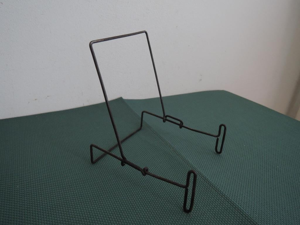 Ouderwetse metalen bordenstandaard, Antiek en Kunst, Curiosa en Brocante, Ophalen of Verzenden