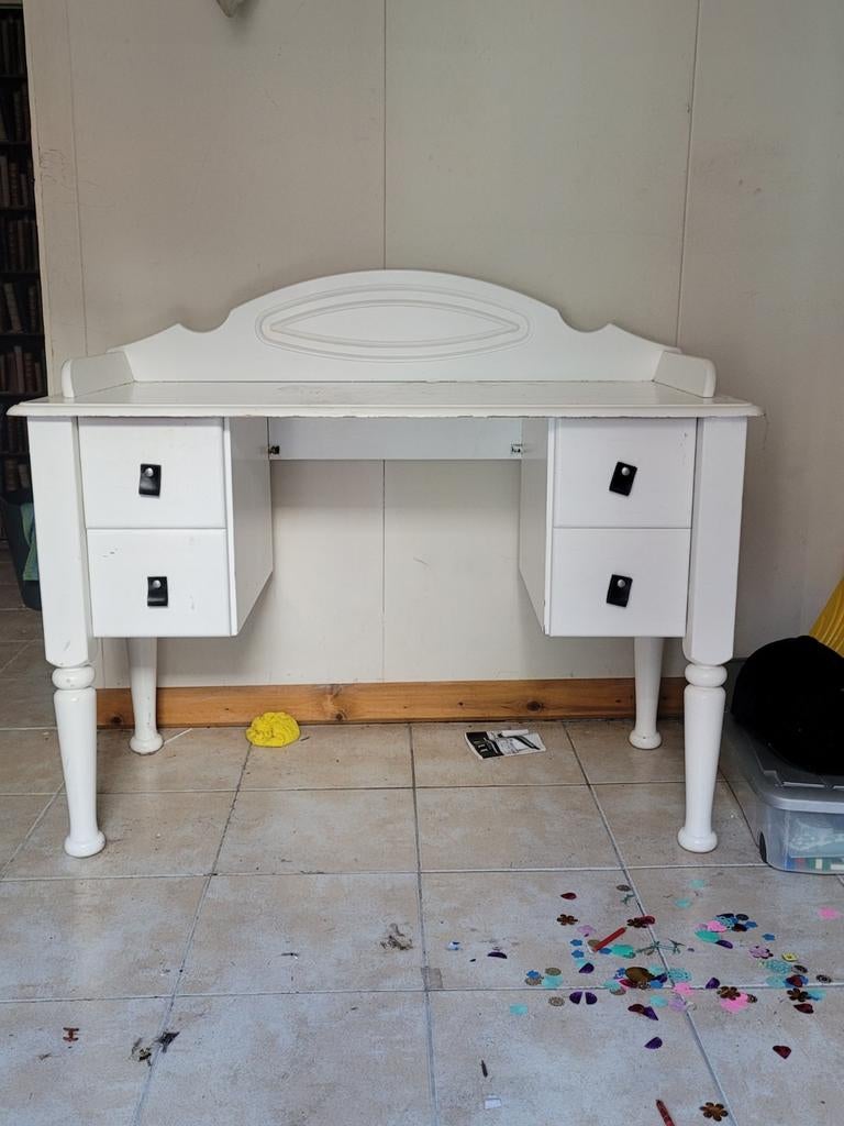 Wit bureau met lades - Klassiek design, Huis en Inrichting, Ophalen, Gebruikt, Hout, Overige merken