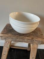 Passe Partout Fine Bone China diep bord 22 cm, Gebruikt, Ophalen of Verzenden, Bord(en), Effen