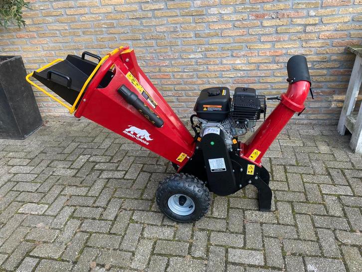 Te huur Versnipperraar., Tuin en Terras, Hakselaars, Zo goed als nieuw, Ophalen