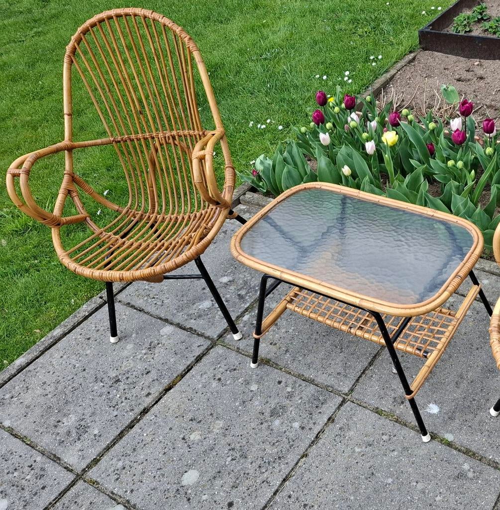 Vintage rotan stoel met tafeltje, Ophalen, Rotan