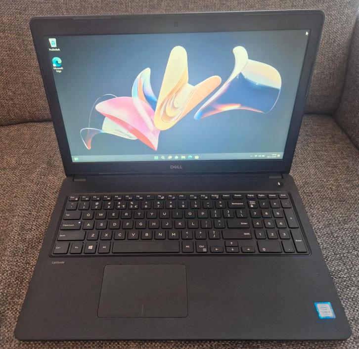 Dell latitude i5 15 inch Opslag 256 GB SSD, Computers en Software, Windows Laptops, Zo goed als nieuw, 15 inch, SSD, 2 tot 3 Ghz