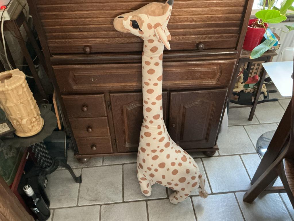 Grote zachte giraf knuffel - Zo goed als nieuw, Kinderen en Baby's, Speelgoed | Knuffels en Pluche, Giraf, Ophalen of Verzenden