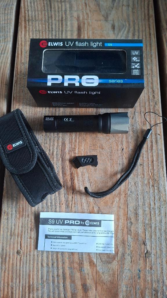 Elwis UV Flashlight S9 UV zaklamp Vocht en Lekkage NIEUW, Caravans en Kamperen, Zaklampen, Nieuw, Batterij, Ophalen of Verzenden