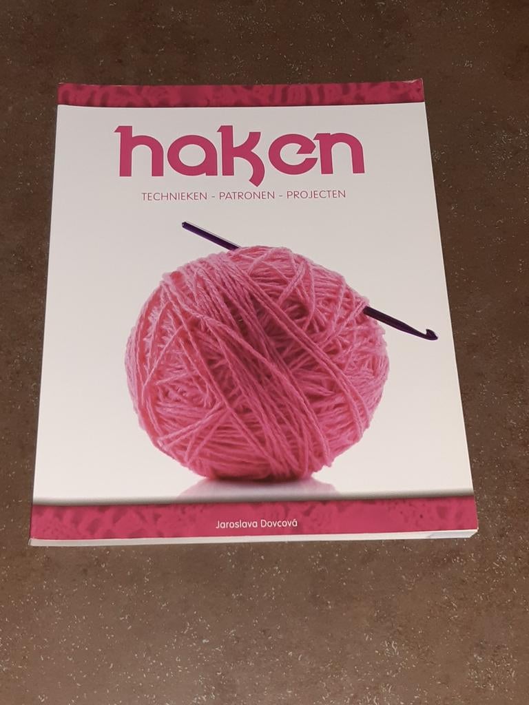 Handboek haken uitmuntende staat, Boeken, Ophalen of Verzenden, Zo goed als nieuw, Breien en Haken