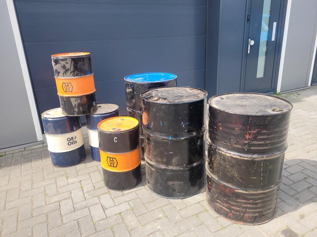 Gebruikte vaten, leuk voor statafel, BBQ, kruk, Ophalen, Gebruikt