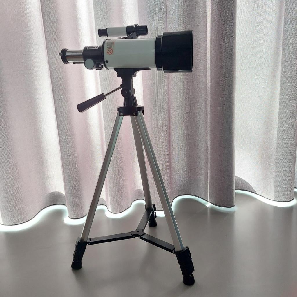 Telescoop met Statief - Ideaal voor beginners, Ophalen, Lenzentelescoop (refractor), Met statief, Zo goed als nieuw