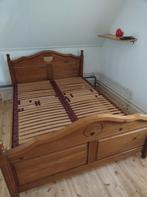 Houten tweepersoonsbed, Huis en Inrichting, Slaapkamer | Bedden, Ophalen, Gebruikt, Tweepersoons, 140 cm