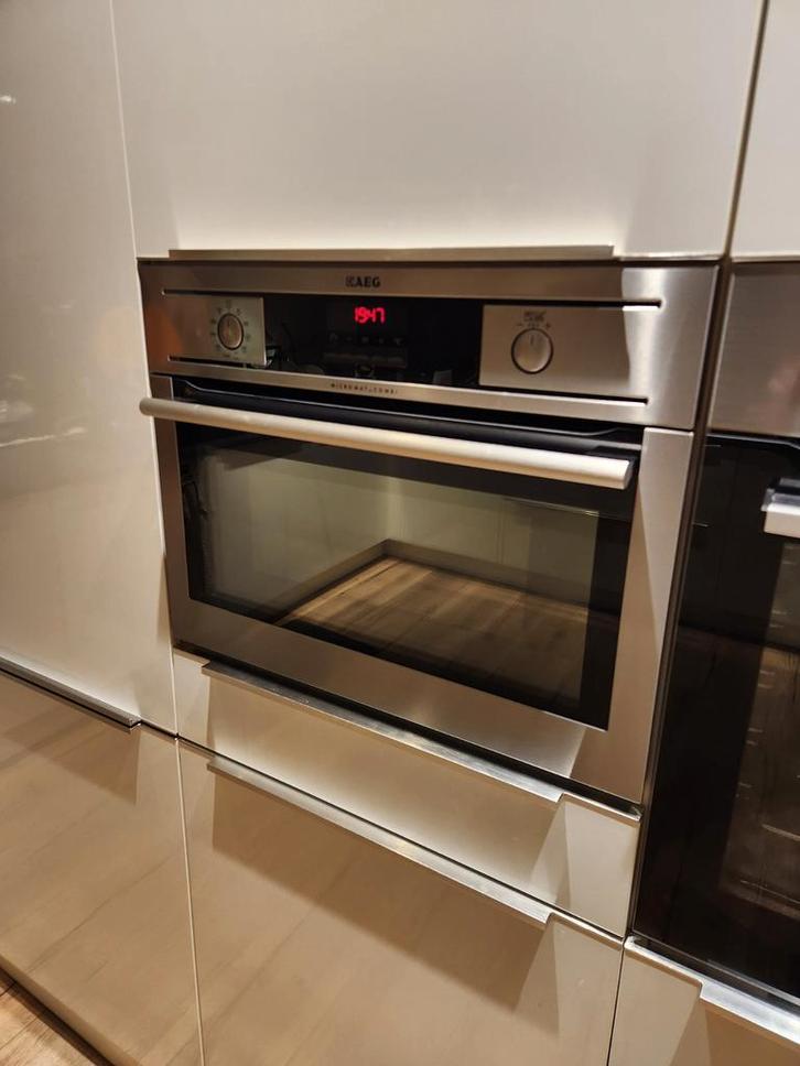 AEG Inbouw Combi Oven/Magnetron KM4400001M, Witgoed en Apparatuur, Ovens, Gebruikt, Inbouw, Oven, 45 tot 60 cm, 45 tot 60 cm, Hete lucht