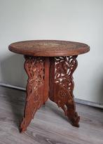 Bruin tafeltje met oosters houtsnijwerk en inlegwerk, Antiek en Kunst, Ophalen