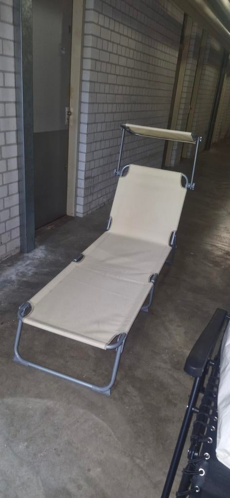 Opvouwbaar ligbed/zonnebed met zonnescherm - Beige, Ophalen, Zo goed als nieuw, Aluminium