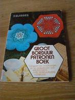 Groot borduurpatronen boek, Ophalen of Verzenden, Zo goed als nieuw, Handborduren, Patroon