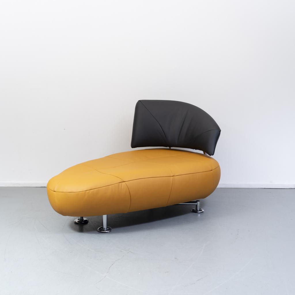 2x Leolux Kikko chaise longue maïsgeel/zwart nieuwstaat!, Niet ingevuld, Niet ingevuld, Ophalen of Verzenden, Zo goed als nieuw