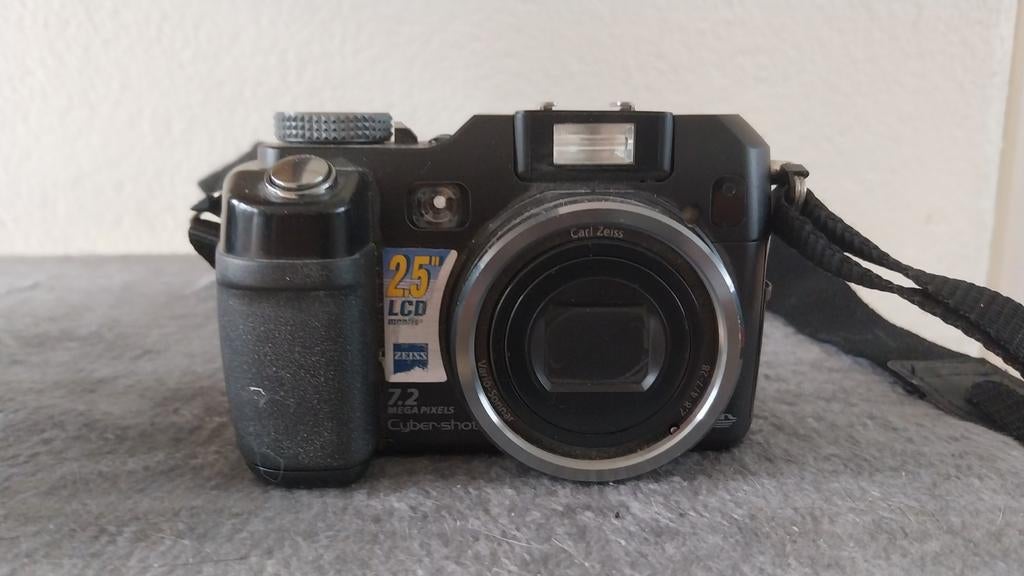 Sony Cyber-shot DSC-V3 digitale camera, Audio, Tv en Foto, Fotocamera's Digitaal, Compact, Ophalen of Verzenden, Zo goed als nieuw