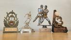 4x verschillende prijs bekers en/of trofeeën, judo/voetbal, Ophalen of Verzenden, Zo goed als nieuw