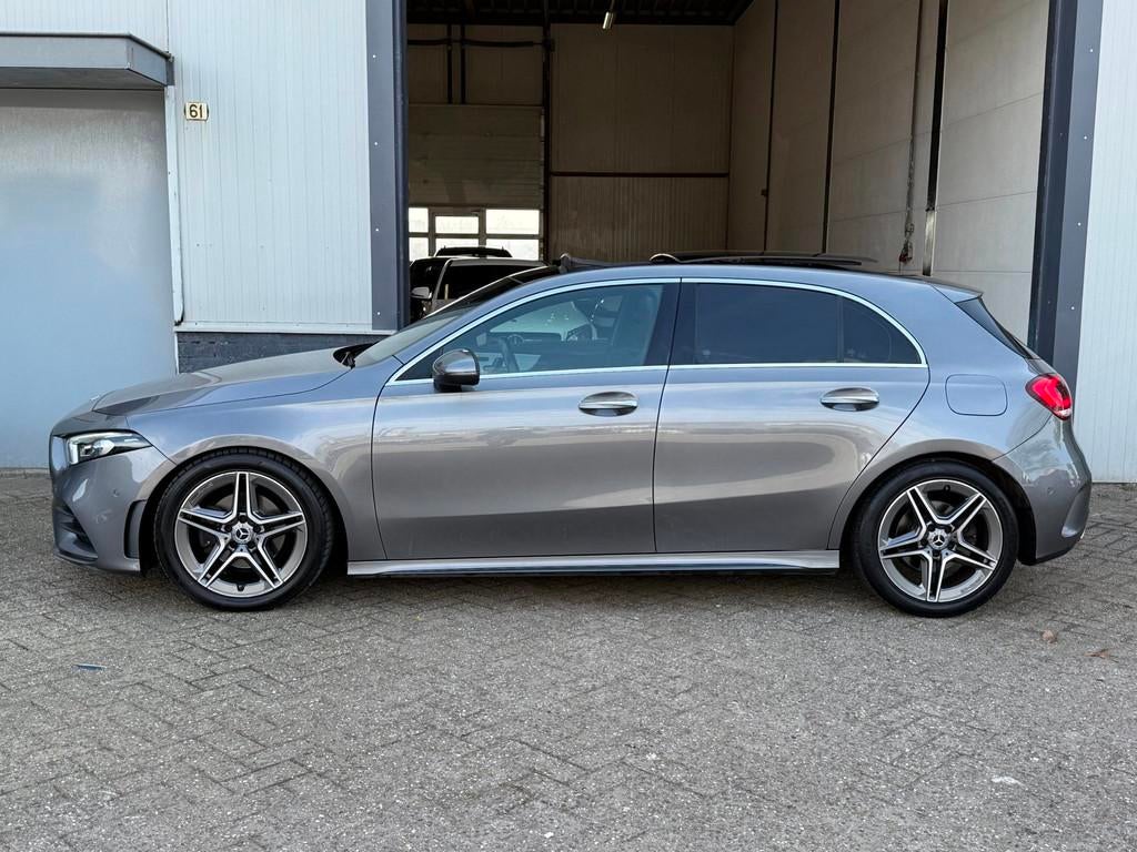Mercedes-Benz A-klasse 200 AMG Panoramadak|Widescreen|Sfeerv, 4 cilinders, 163 pk, 19 km/l, 1600 kg