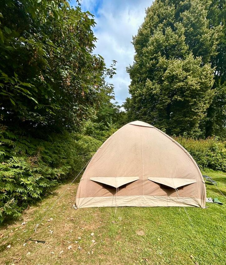 KARSTEN basistent opblaastent duurzaam ouder model, Caravans en Kamperen, Tenten, tot en met 4, Gebruikt, Ophalen