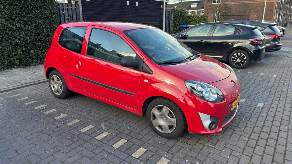 Renault Twingo 1.2 16V 2010 Rood, 839 kg, Twingo, 4 cilinders, 4 stoelen