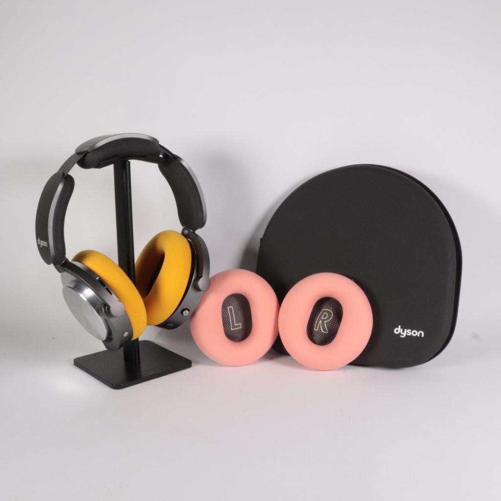Dyson OnTrac Koptelefoon + Extra Oorkussens - Nette Staat, Dyson, Gebruikt, Support@dyson.com, Tetbury Hill
Malmesbury, Wiltshire SN16 0RP
United Kingdom
