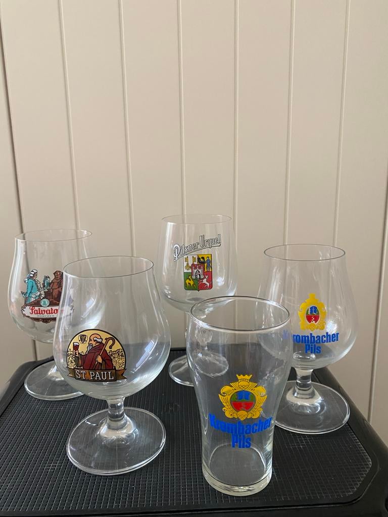 Bierglazen uit Duitsland en Oostenrijk - per stuk of per set, Verzamelen, Biermerken, Ophalen of Verzenden, Zo goed als nieuw