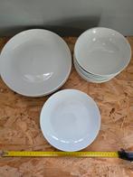 19-delig wit Hema servies - vaatwasser & magnetronbestendig, Gebruikt, Keramiek, Ophalen of Verzenden, Effen