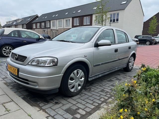 Opel Astra 1.6 I 2000 Grijs, Auto's, Opel, Particulier, Astra, Airbags, Metallic lak, USB, Benzine, Euro 2, Hatchback, Handgeschakeld