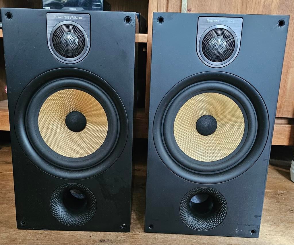 B&W 685 S2 awardwinner What Hifi? 2weg basreflex topmonitor, Gebruikt, B&W, Ophalen of Verzenden, Bowers & Wilkins (B&W)