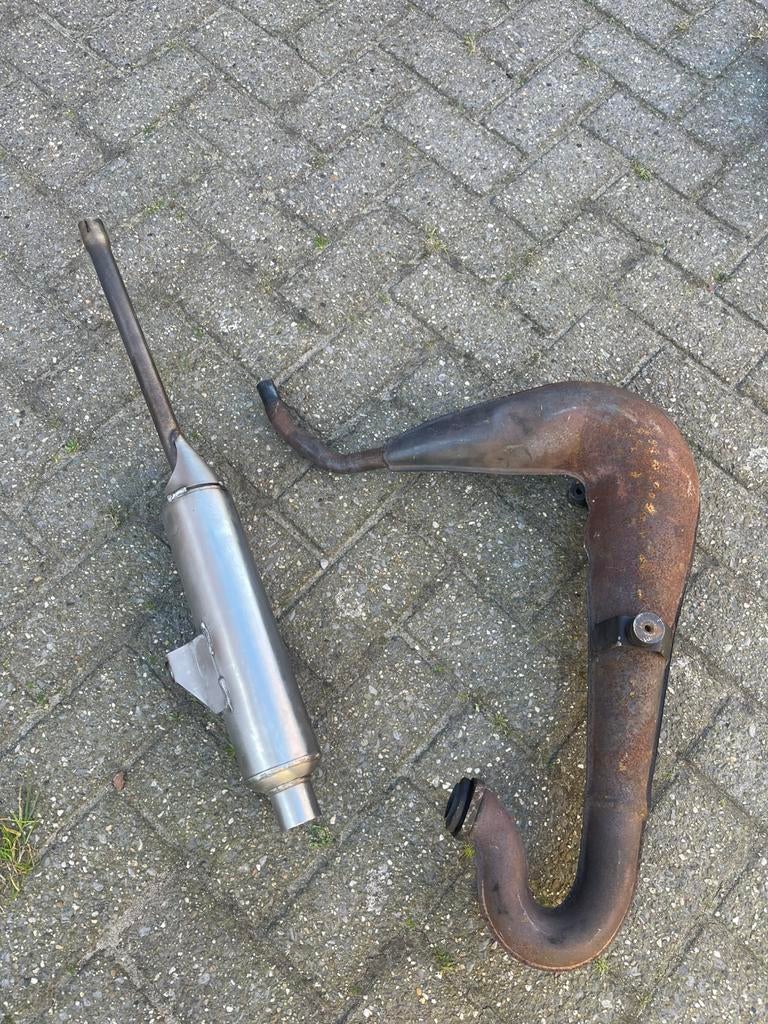 Originele uitlaat derbi gpr 125 | OEM 00H03437411, Fietsen en Brommers, Brommeronderdelen | Algemeen, Ophalen of Verzenden, Zo goed als nieuw