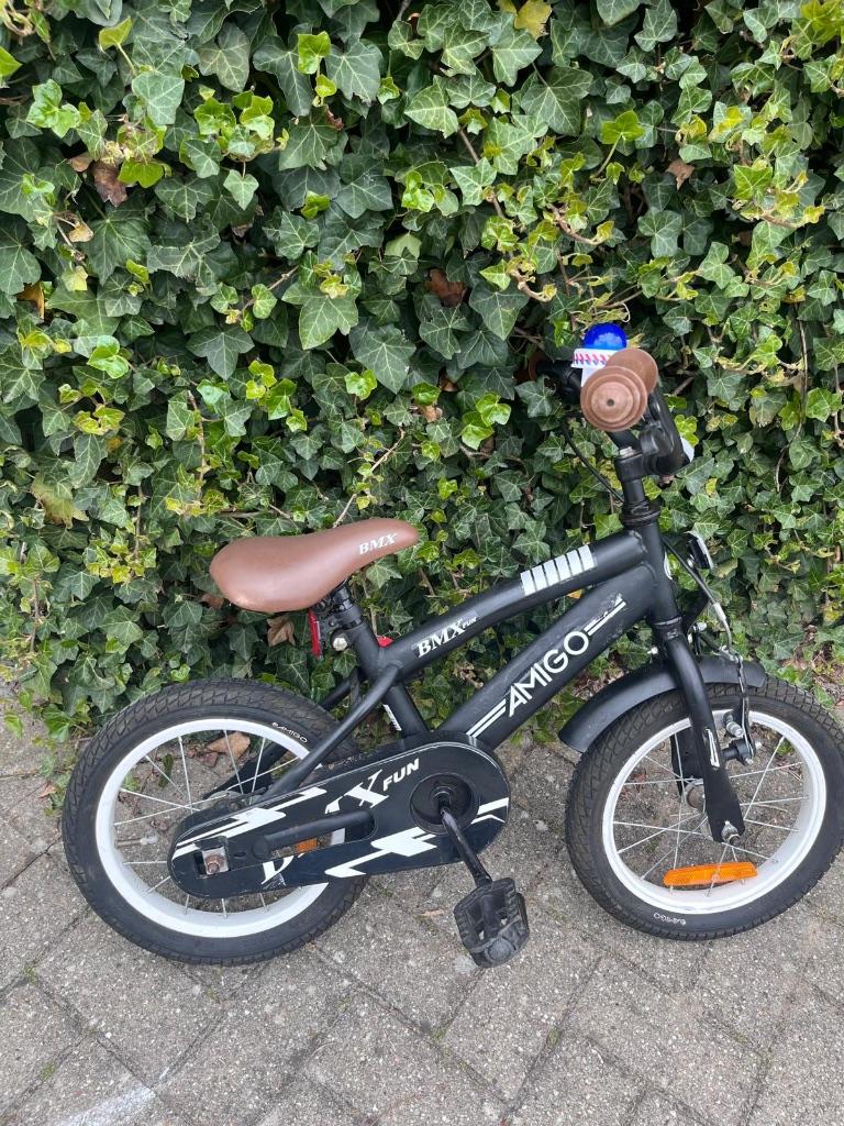 Stoere jongensfiets BMX Amigo 16 inch, Ophalen, Terugtraprem, Gebruikt, Handrem