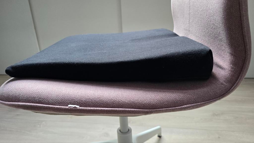 Ergonomisch Zitkussen - stuitkussen, Ophalen of Verzenden, Zo goed als nieuw