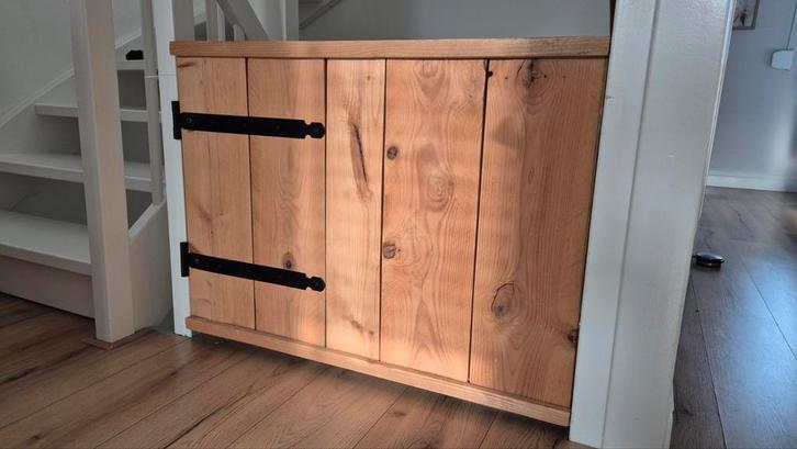 2x Houten Traphekje - 68cm hoog, 91cm en 97cm breed, Kinderen en Baby's, Traphekjes, Gebruikt, Schroefhekje, Hout, minder dan 100 cm